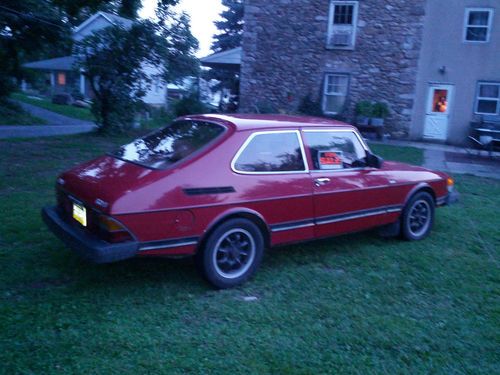 1983 saab 900 base hatchback 2-door 2.0l