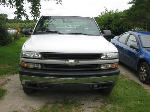 1999 chevrolet silverado 1500 ls standard cab pickup 2-door 4.8l 4 wheel drive