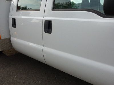 FORD F-350 6.0 DIESEL CREW CAB DUALLY UTILITY BOX COLD A/C AUTOCHECK  NO RESERVE, image 28