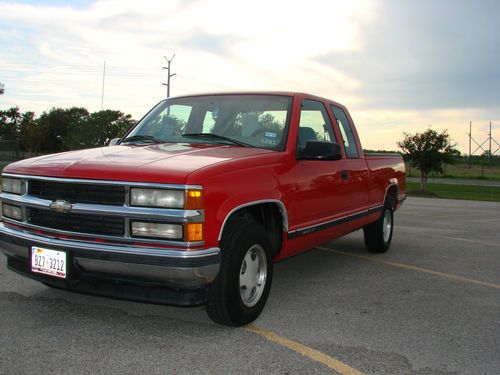 1997 chevrolet silverado 1500 !! low miles !! very clean !! no reserve !!