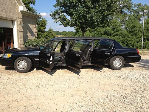 2002 lincoln town car executive series 6 door limo limousine