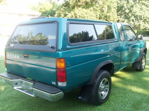 1997 nissan pickup, image 2