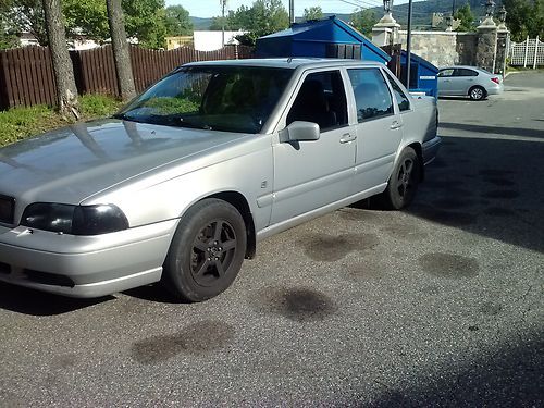 1999 volvo s70 awd sedan 4-door 2.4l - 1 owner car -volvo maintained