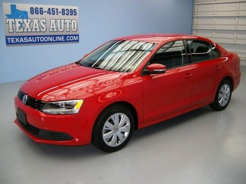 We finance!!!  2012 volkswagen jetta se auto tiptronic leather a/c cd 1 owner!!!