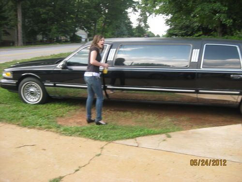 1996 lincoln town car executive limousine 4-door 4.6l