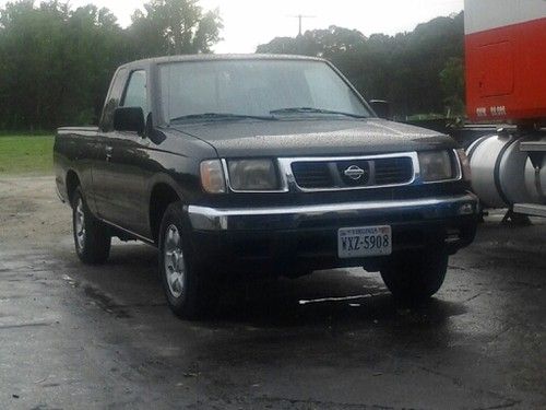 1999 nissan frontier se extended cab pickup 2-door 2.4l