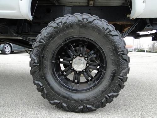 02 Chevy 2500HD 6.0  MONSTER TRUCK, image 4