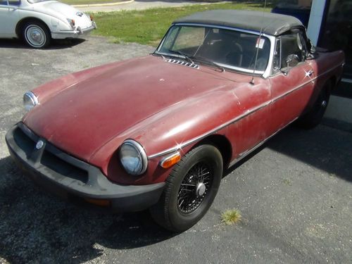 1979 mgb roadster, wire wheels, solid floors, runs and drives excellent!