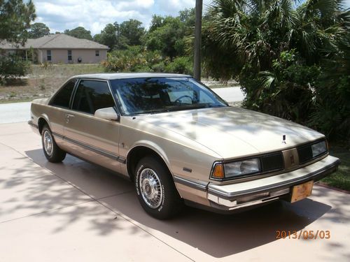 1987 oldsmobile delta 88 royale *****42,755 miles*****