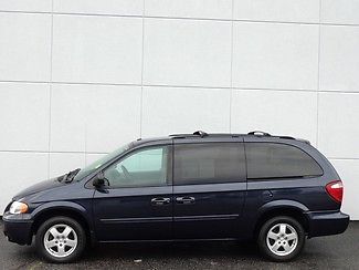 2007 dodge grand caravan sxt 3rd row minivan