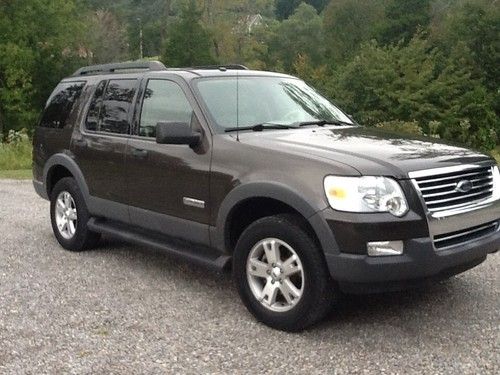 2006 ford explorer xlt sport utility 4-door 4.0l