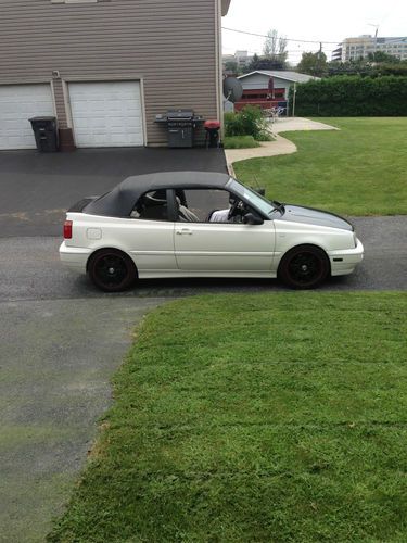 1995 volkswagen cabrio base convertible 2-door 2.0l