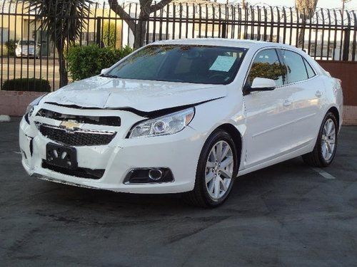 2013 chevrolet malibu lt damaged salvage runs! economical only 2k miles l@@k!!