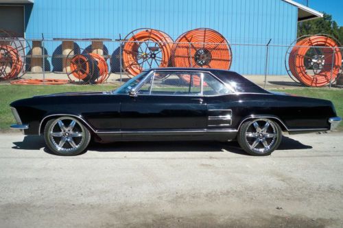 1964 buick riviera base hardtop 2-door 7.0l