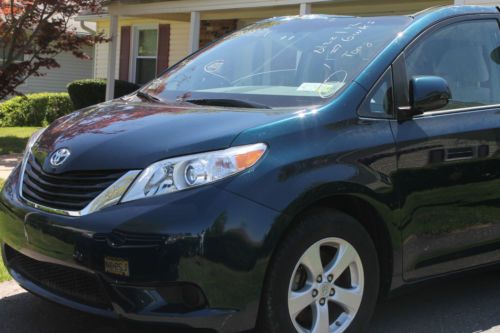 2011 Toyota Sienna LE Mini Passenger Van 5-Door 2.7L, US $12,000.00, image 2