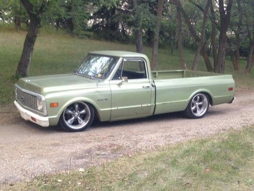 1972 chevrolet pickup c-10. bagged patina cruiser