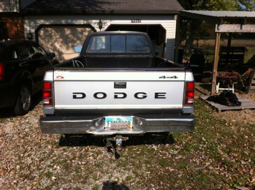 1987 dodge dakota 4x4 truck