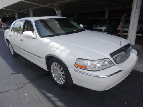 2003 lincoln town car signature sedan 4-door 4.6l