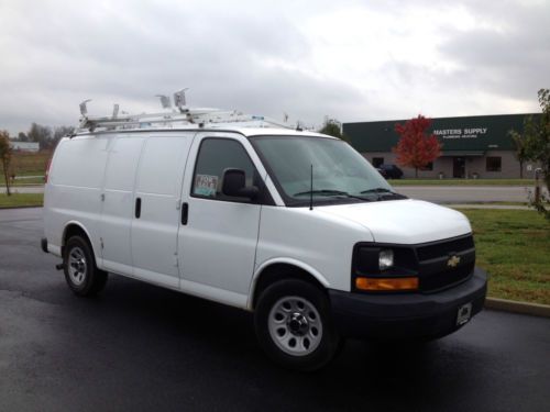 2009 chevy 1500 express cargo van