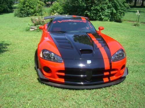 2008 dodge viper srt-10 acr coupe 2-door 8.4l