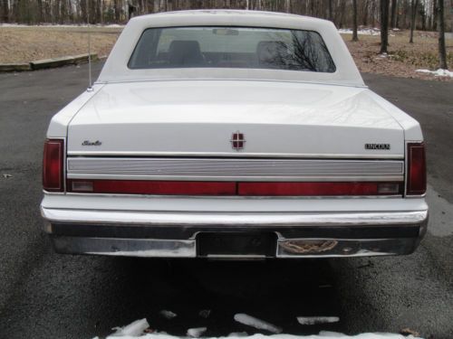 1989 Lincoln Town Car Base Sedan 4-Door 5.0L, image 4