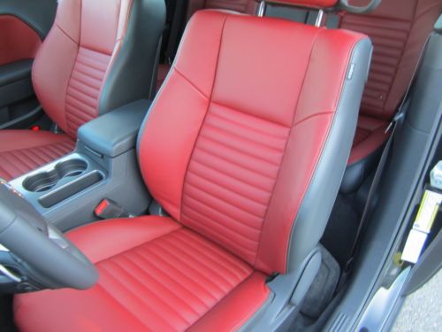Certified R/T Heritage Automatic Red Leather Sunroof Low Miles Shipping And, image 31