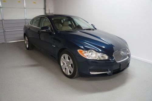 Clean car! no accident! sunroof, navigation, we finance!