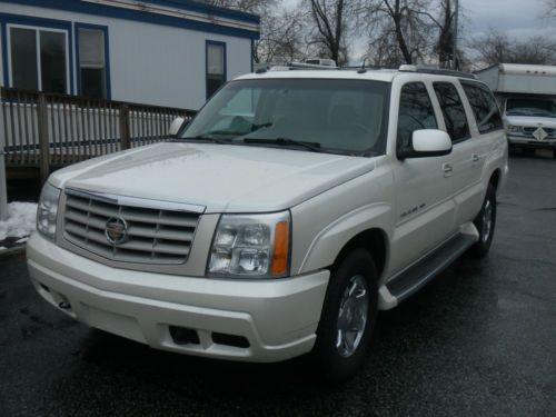 2005 cadillac escalade esv sport utility 6.0l. v8 low reserve, excellent conditn