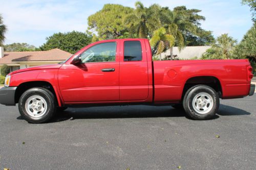 2007 dodge dakota st club cab-1-owner-low mileage-fla-kept-6-speed-showroom new