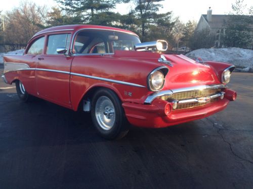 1957 chevrolet bel air base sedan 4.6l