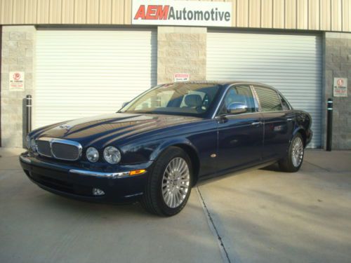 2006 jaguar xj8 vanden plas sedan 4-door 4.2l  92,000 miles, excellent conditon