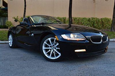 Beautiful 2004 bmw z4 3.0 liter 6 speed roadster \ cabriolet \ convertible