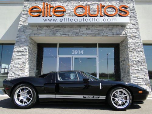 Only 2k miles stripes bbs rims mcintosh stereo all original like new