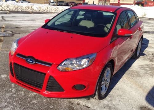 2013 ford focus se 2.0l flex fuel-sync-alloy wheel-18k miles only-rebuilt title!