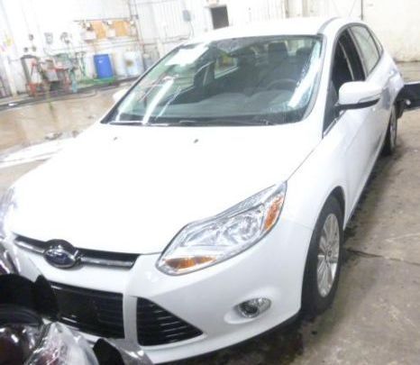 2012 ford focus sel sedan 4-door 2.0l clean title 19k miles repairable