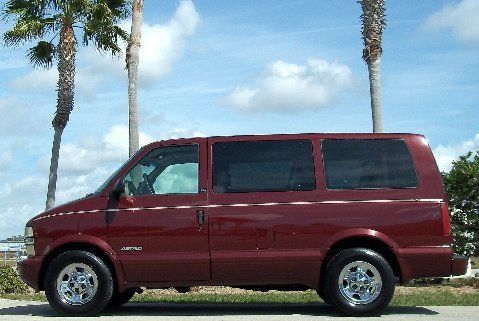 Florida~8 passenger~rwd~new tires~79k~rear a/c~extra-clean~03 04 05