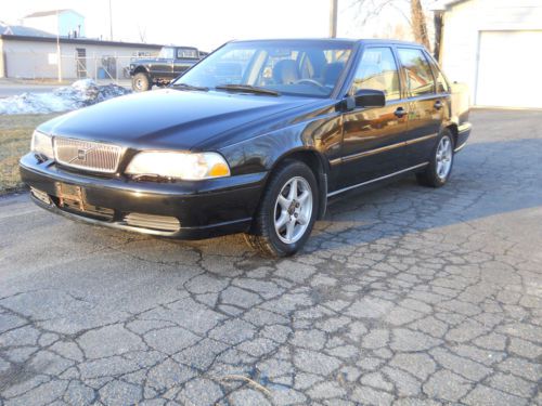 1998 volvo s70 5-spd. 1 owner low mileage beauty