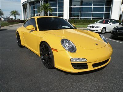 2010 porsche carrera coupe yellow/black sunroof *very clean* low miles *florida