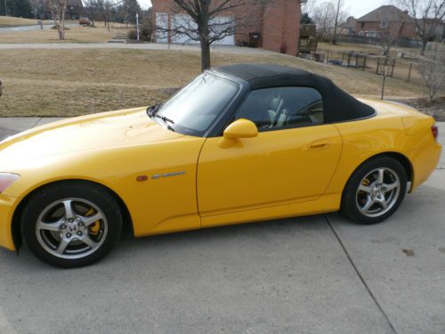 2003 honda s2000 base convertible 2-door 2.0l