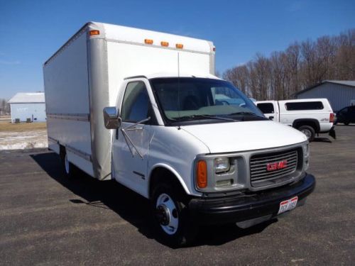 2001 gmc savana 3500 base cutaway van 2-door 5.7l