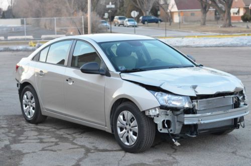 2013 CHEVROLET CRUZE , SALVAGE,NO RESERVE!, image 3