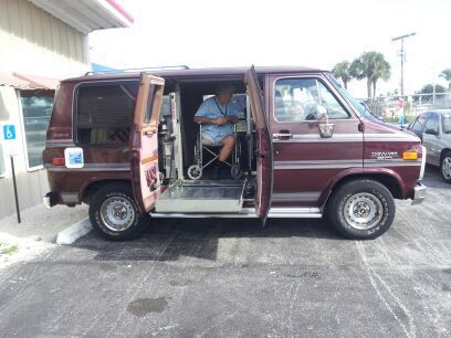 Low mile 1992 chevrolet c20 mark iii conversion van handicap lift loaded amputee