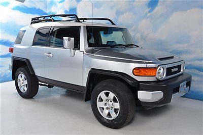 4wd super low miles like new low miles 4 dr suv gasoline 4.0l v6 fi dohc 24v whi