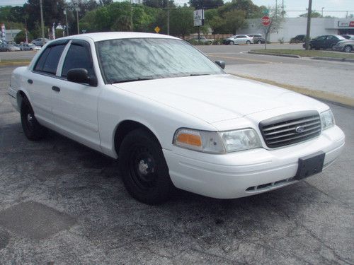 2000 ford crown victoria police interceptor sedan 4-door 4.6l