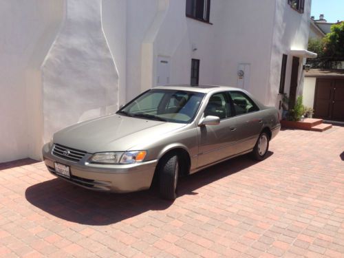 1999 toyota camry ce sedan 4-door 2.2l