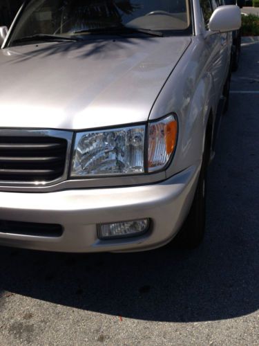 2000 Toyota Land Cruiser Base Sport Utility 4-Door 4.7L, image 3