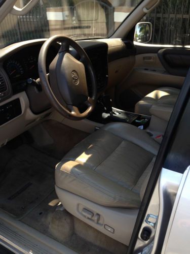 2000 Toyota Land Cruiser Base Sport Utility 4-Door 4.7L, image 13