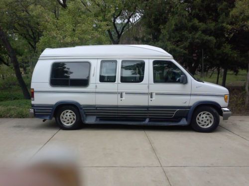 Dependable handicapped van