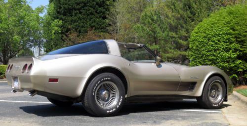 Beautiful 1982 Chevrolet Corvette Collector Edition (Price Reduced!), image 3