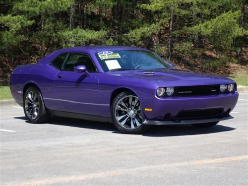Srt8 core manual 6 speed 6.4l v8 470 hp plum crazy purple low mileage hemi
